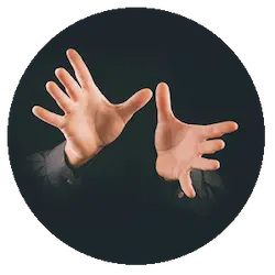 Magia de cerca, mago para empresas, magos para empresas, mago para eventos, magia para salas, magia para bodas, magos para tu boda, Iván Arribas, magia profesional, magos en Castellón