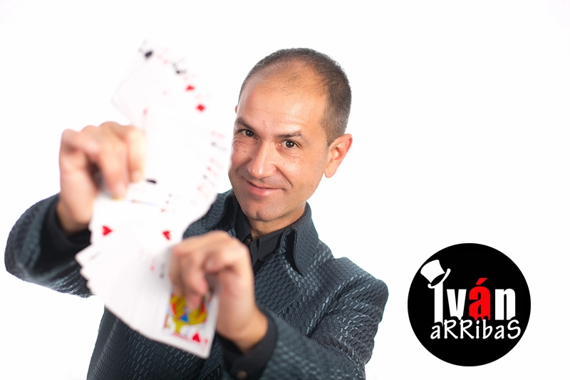 magos Teruel, magia para empresas de Teruel, magia para eventos en Teruel, magia para cenas de empresa de Teruel, mago en Teruel
